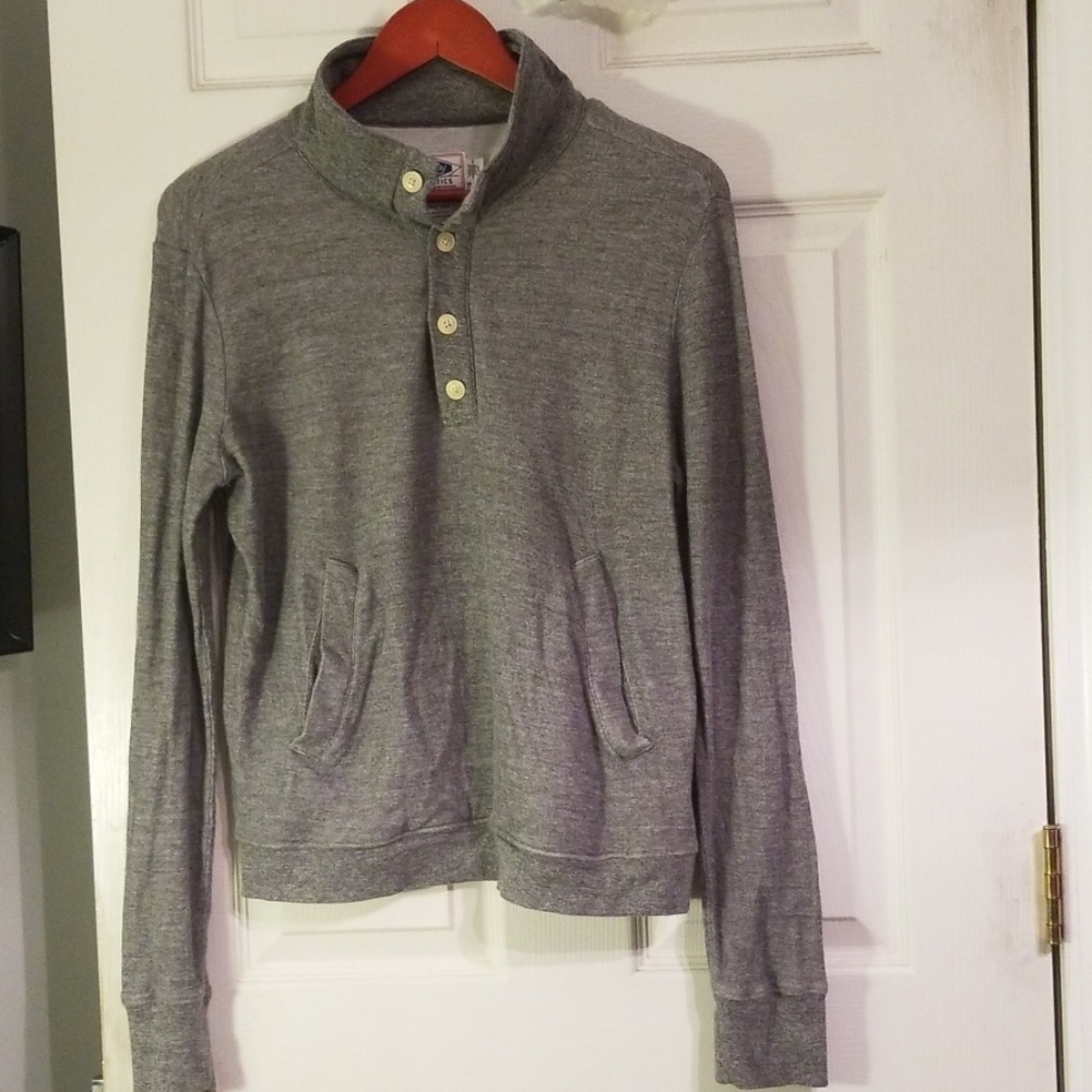 Perfect Grayers Gray Pullover!